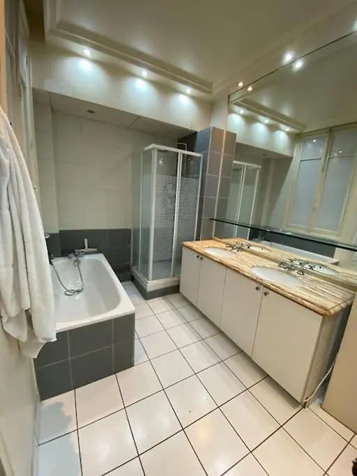 Paris - Appartement - 16Eme 0*,